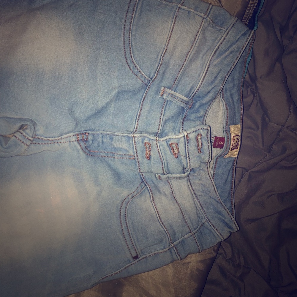 Lei Women’s Jeans Size 3! Brand New! Stretch!
